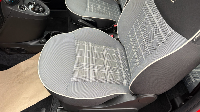 Fiat 500 1.2 Lounge 3dr Dualogic Petrol Hatchback